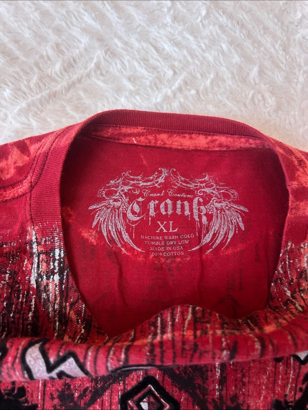 Red Short Sleeve Graphic Tee with Ornate Cross - Picture 2 of 7